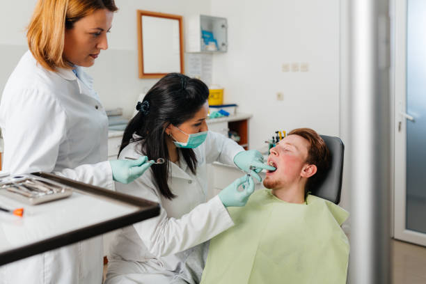 Best Emergency Tooth Extraction in Marietta Alderwood, WA